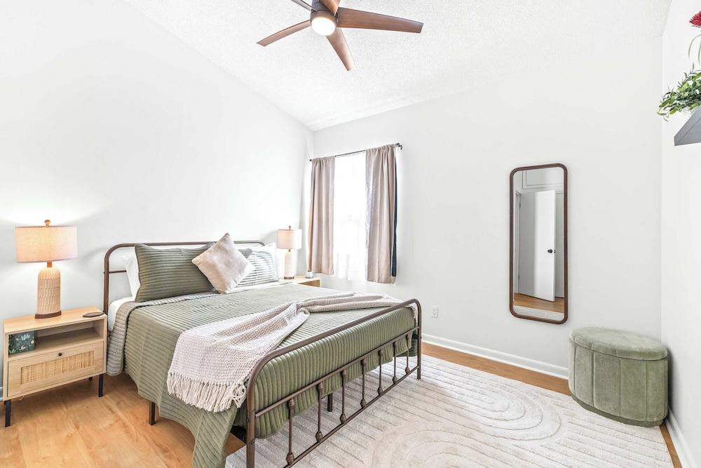 The Capri Villa Stay for 6