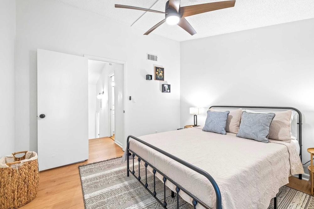 The Capri Villa Stay for 6