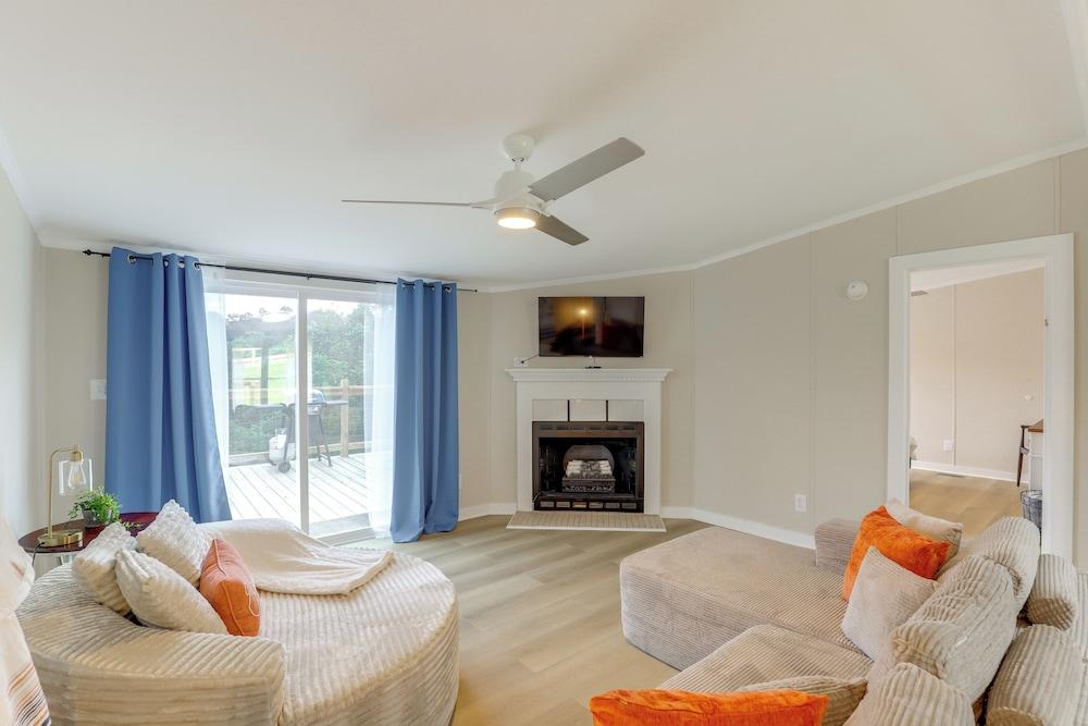 Deck w/ Mtn Views: Family-friendly Asheville Home!