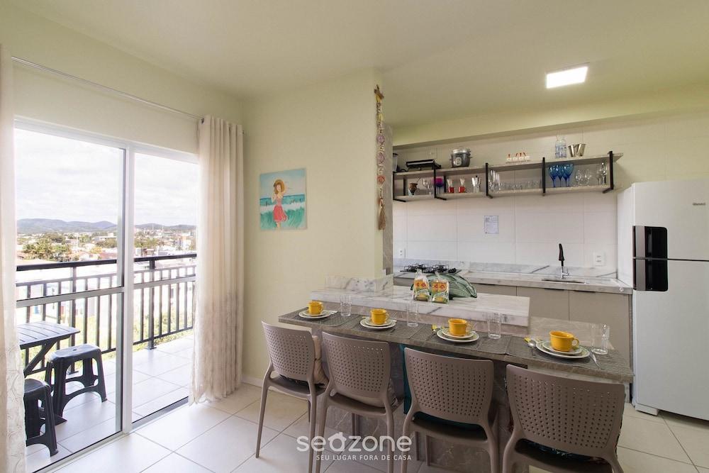 Apartments 220 m From the Beach in Balneario Picarras - CSI