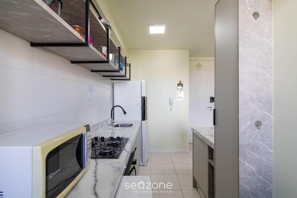 Apartments 220 m From the Beach in Balneario Picarras - CSI