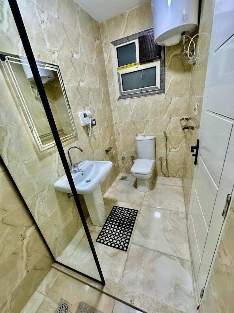 Great Pyramids Lodge