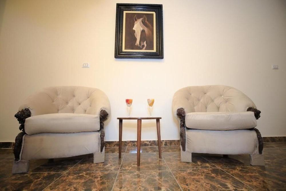 Great Pyramid View Inn