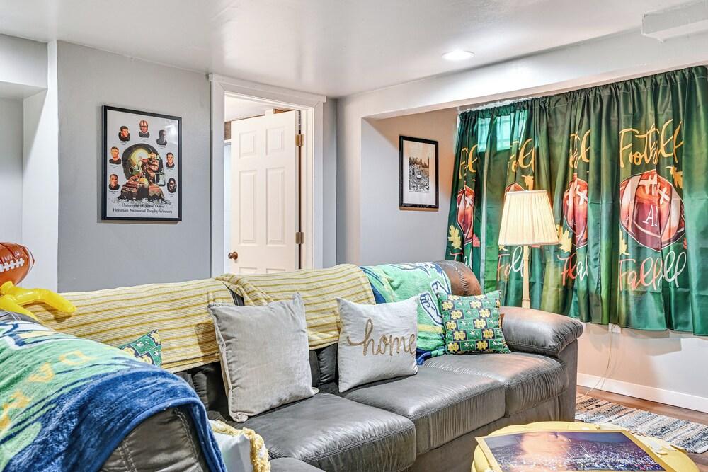 Game Day Made Easy! Apt 2 Mi to Notre Dame Stadium