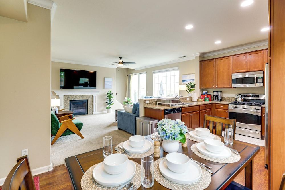 Mountain Views: Reno Home 6 Mi to Downtown!