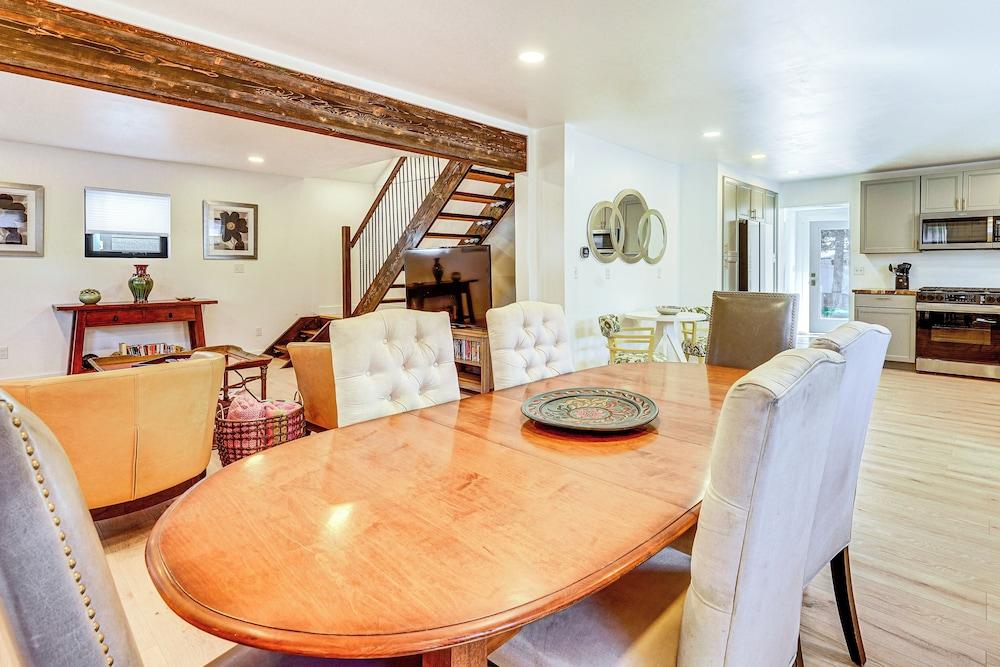 17 Mi to Sundance Mtn: Home w/ Shared Yard