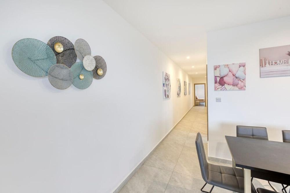 Xag ra Escape Penthouse With Views Pool Access