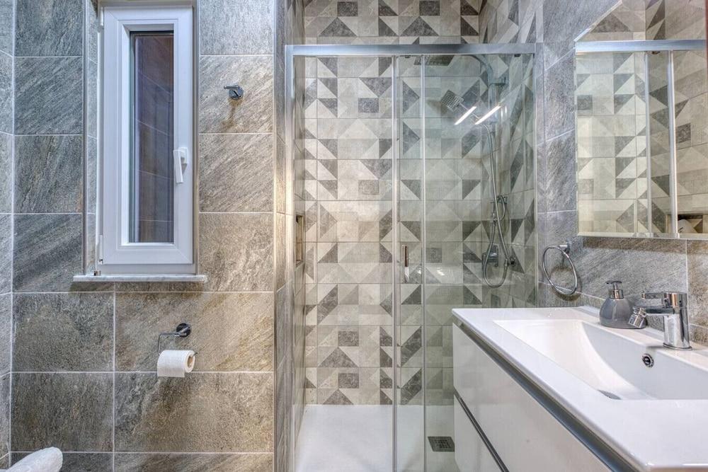 Apartment in Marsalforn Beaches Seaside Dining