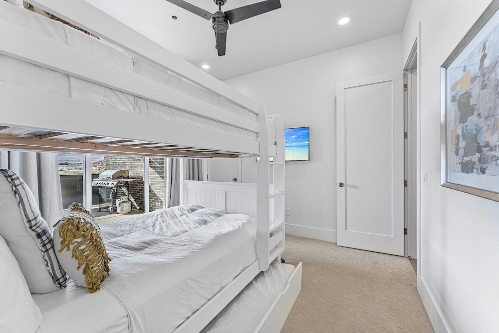 Tee For Two 6 Bedroom Condo