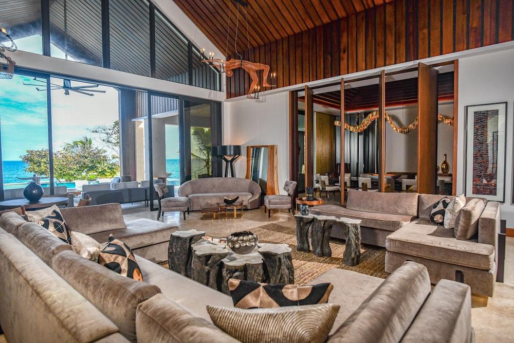 Oceans 8 Villa at the Tryall Club