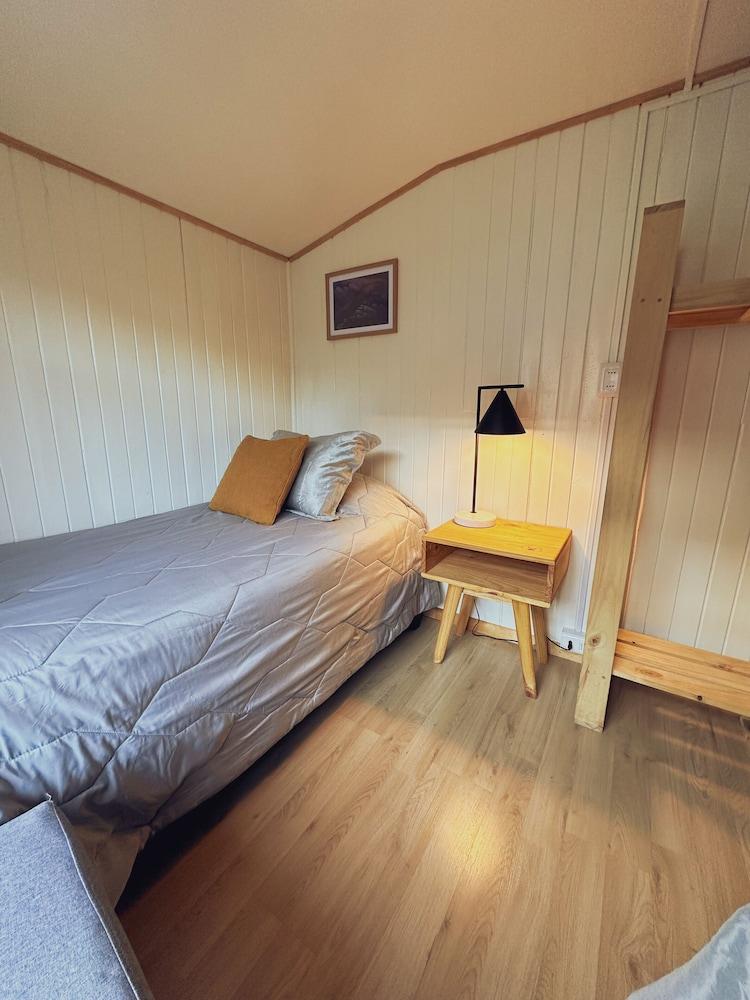 Refugio Ballena Hostel