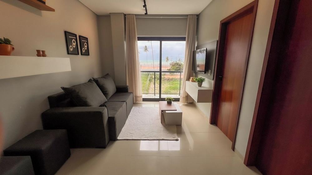 Apto Pet Friendly com Piscina a 100m da Orla