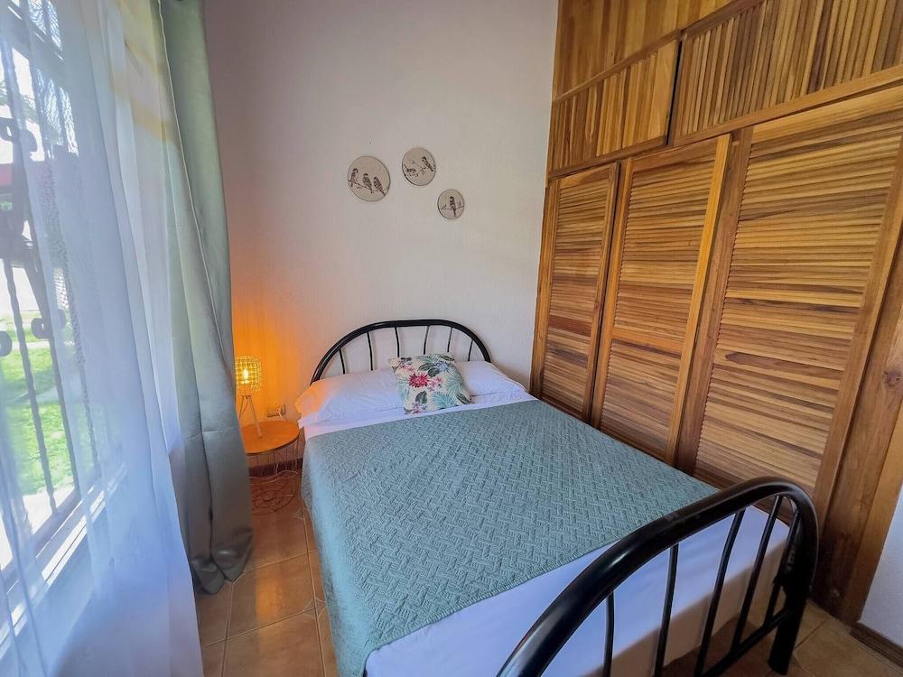 Cozy & Beautiful Casa Aire, Near Lake Park & Town