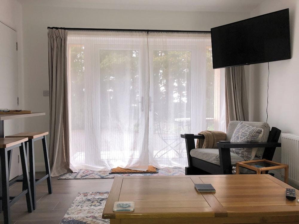 Apartment Bushmills Hideaway, Parking,pets Allowed