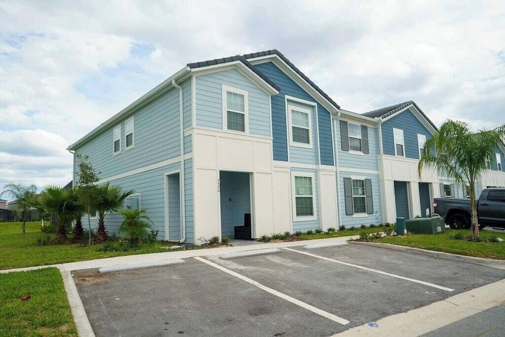 Fabulous 5 BR With Pool Solterra Resort