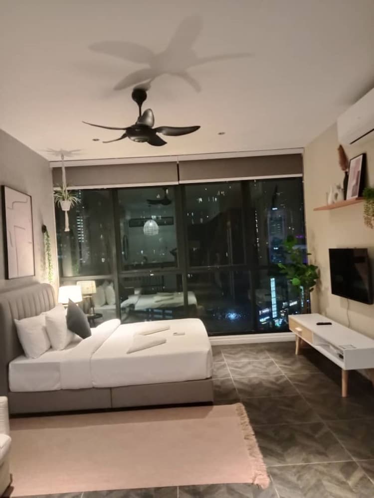 Scarletz KLCC By Miami Hospitality