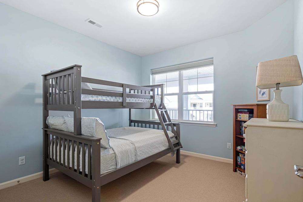 Grande at Canal 14 For 6ppl