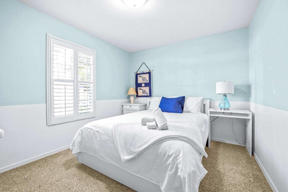 The Roland Villa For 12ppl