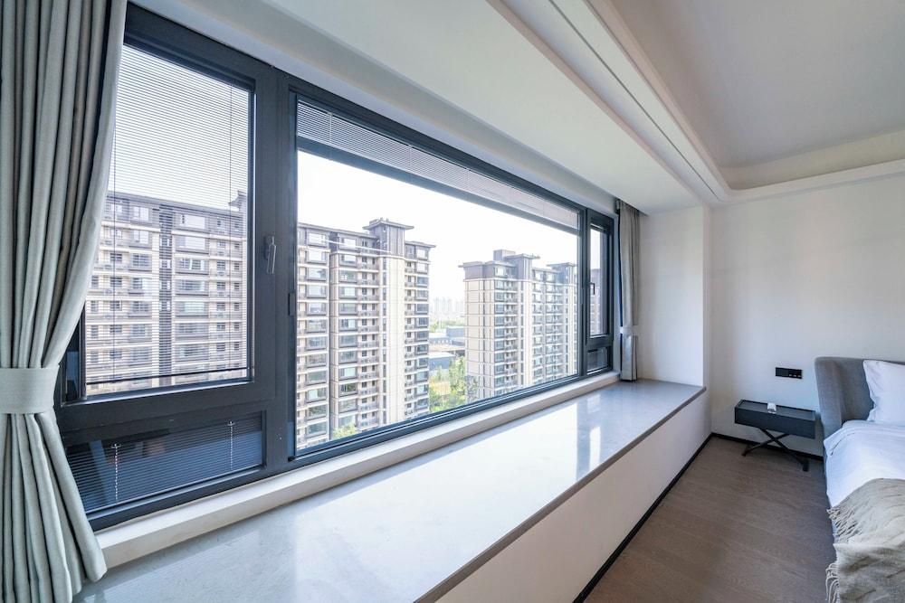 Tyms Stylish 2BR APT Hongqiao Minhang
