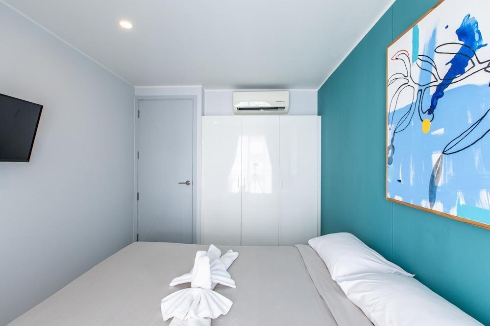 Pool View 1 Bed Apt T2-620