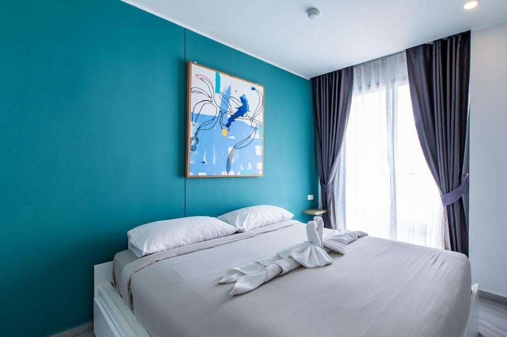 Pool View 1 Bed Apt T2-620