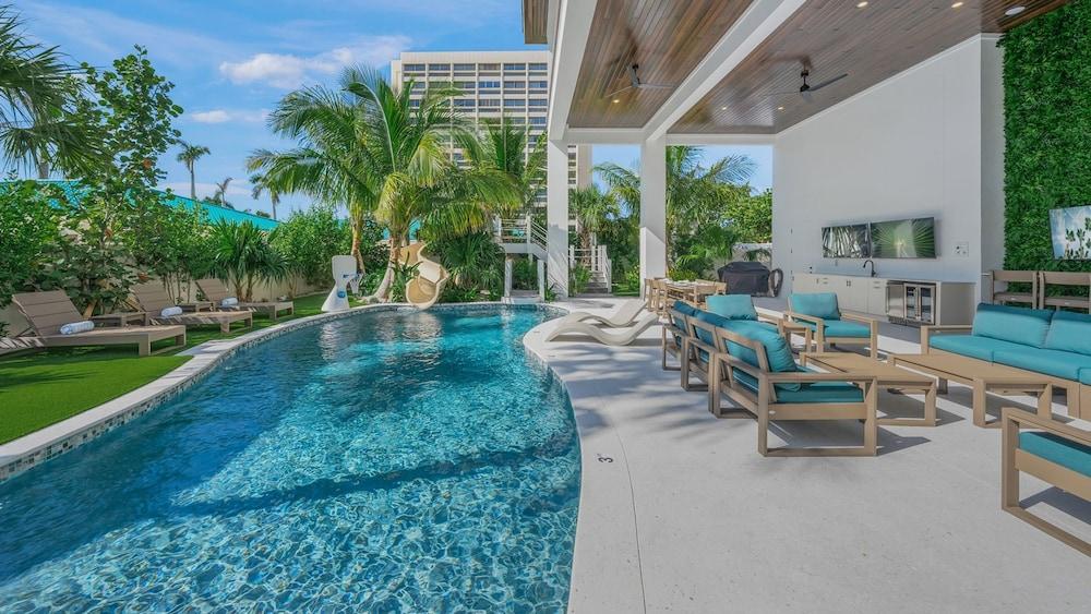 Over the Top in Siesta Key