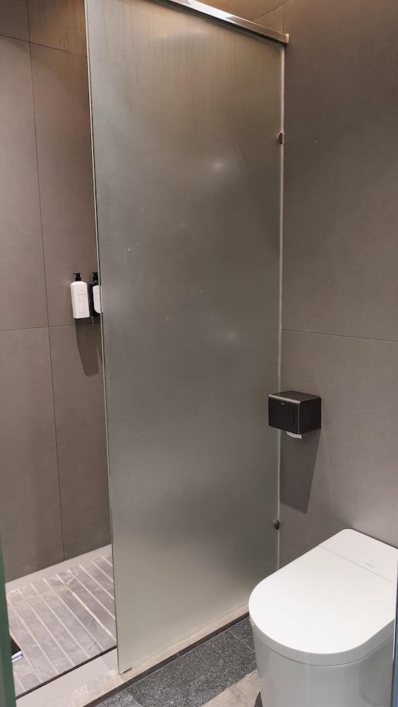 Chaoyangli Minzu Dujia Jiudian