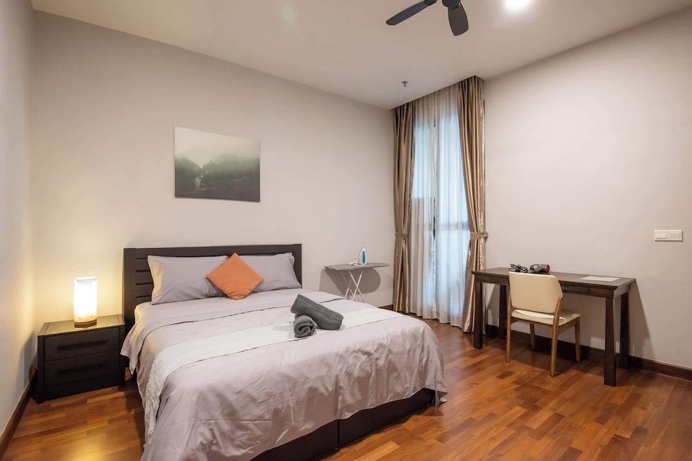 3BR Somerset Apt 2 TVs With Harbour View, Legoland