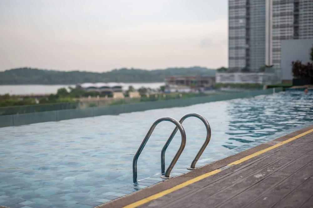 3BR Somerset Puteri Harbour View Legoland