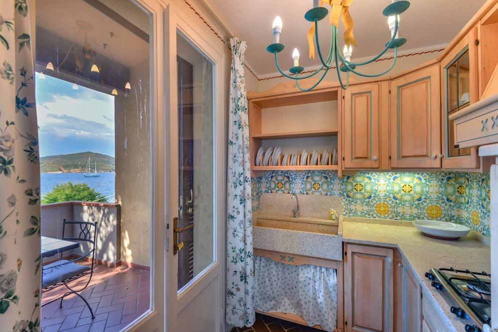 Residence in Capoliveri just 200 mt from the beach