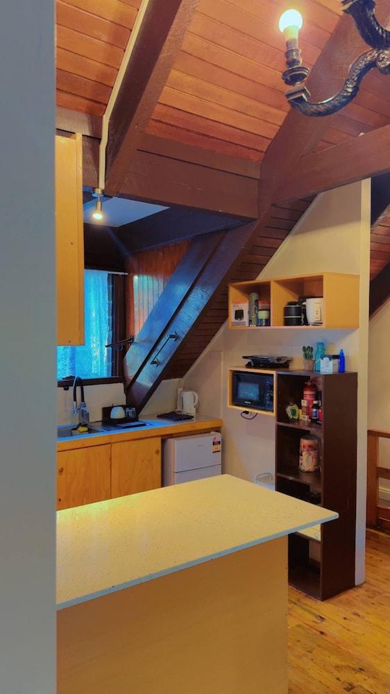 Mirz Accomodation FJ