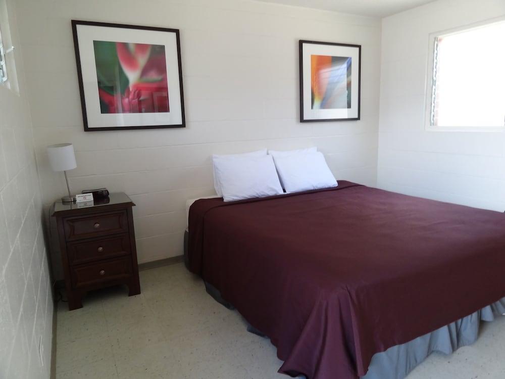 Tip Top Motel Cafe & Bakery