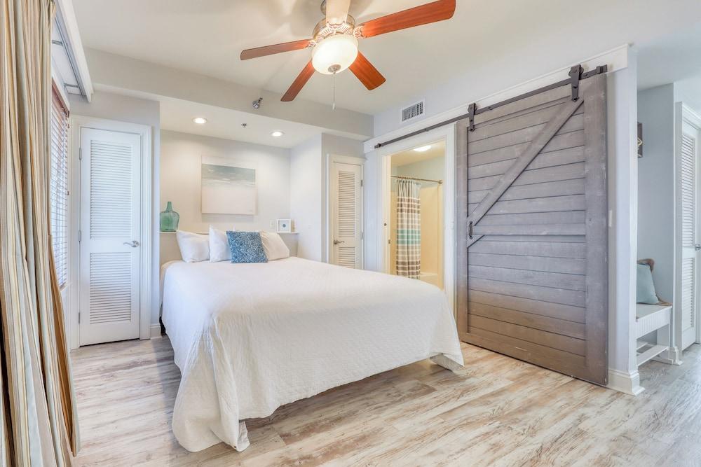 Carillon Beach Inn by Vacasa