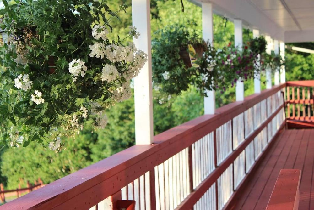 Chatham Travel Lodge