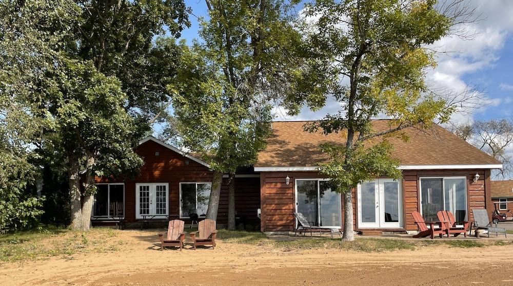 Appeldoorn's Sunset Bay Resort