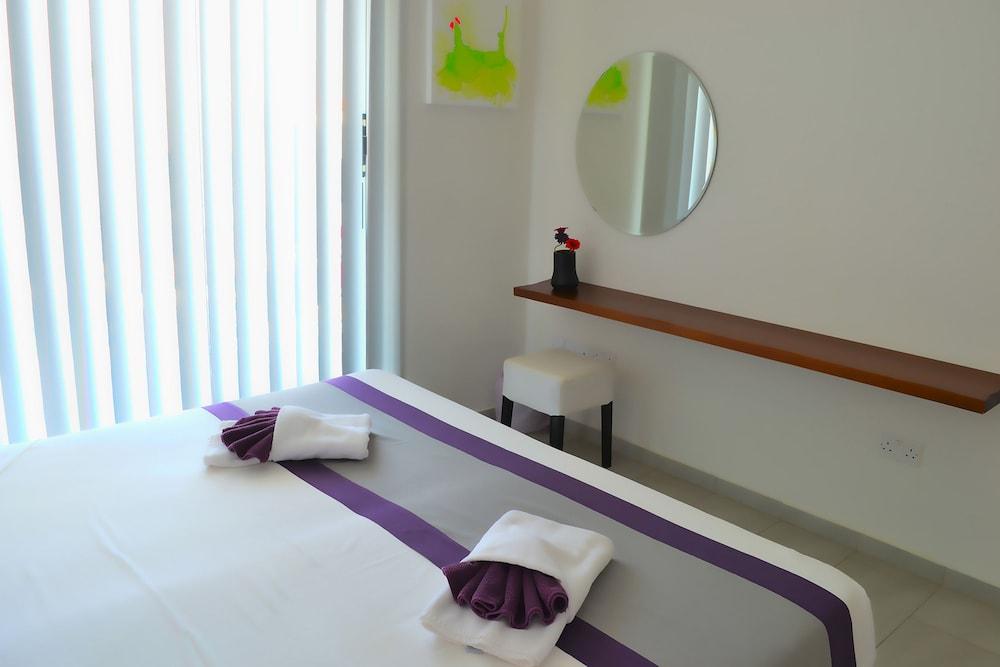 Napian Suites