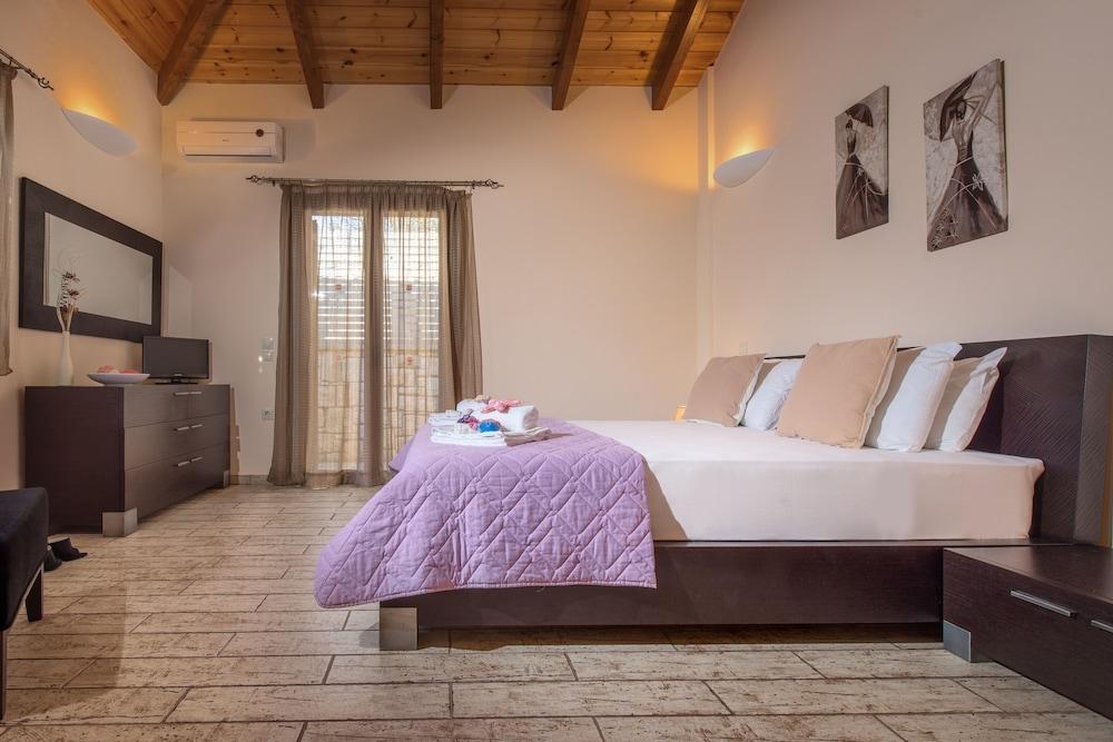 Astarte Villas - Kyveli Villa