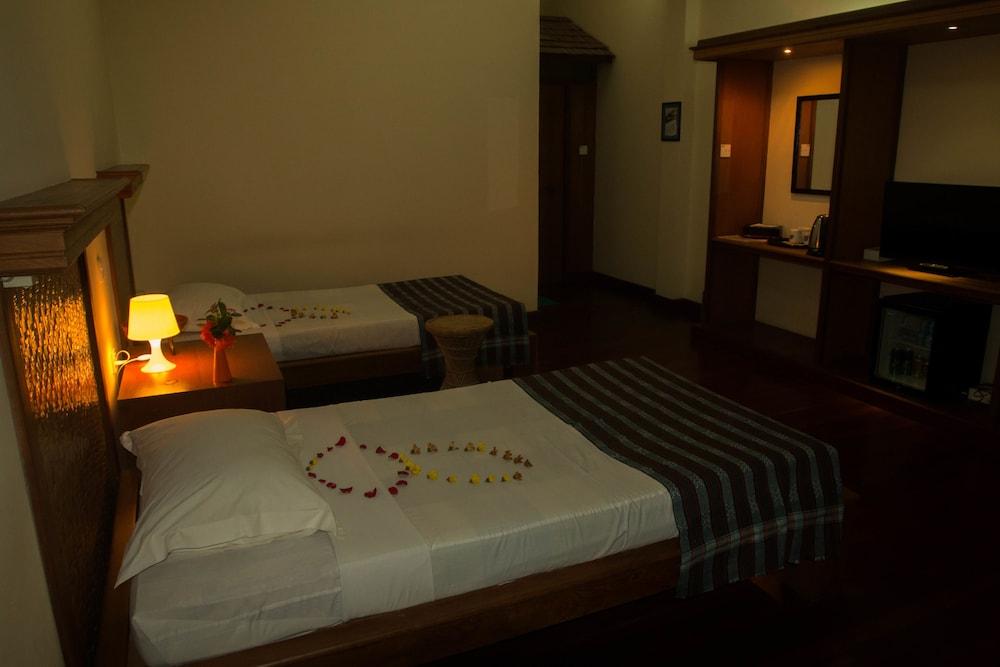 Golden Sunrise Hotel