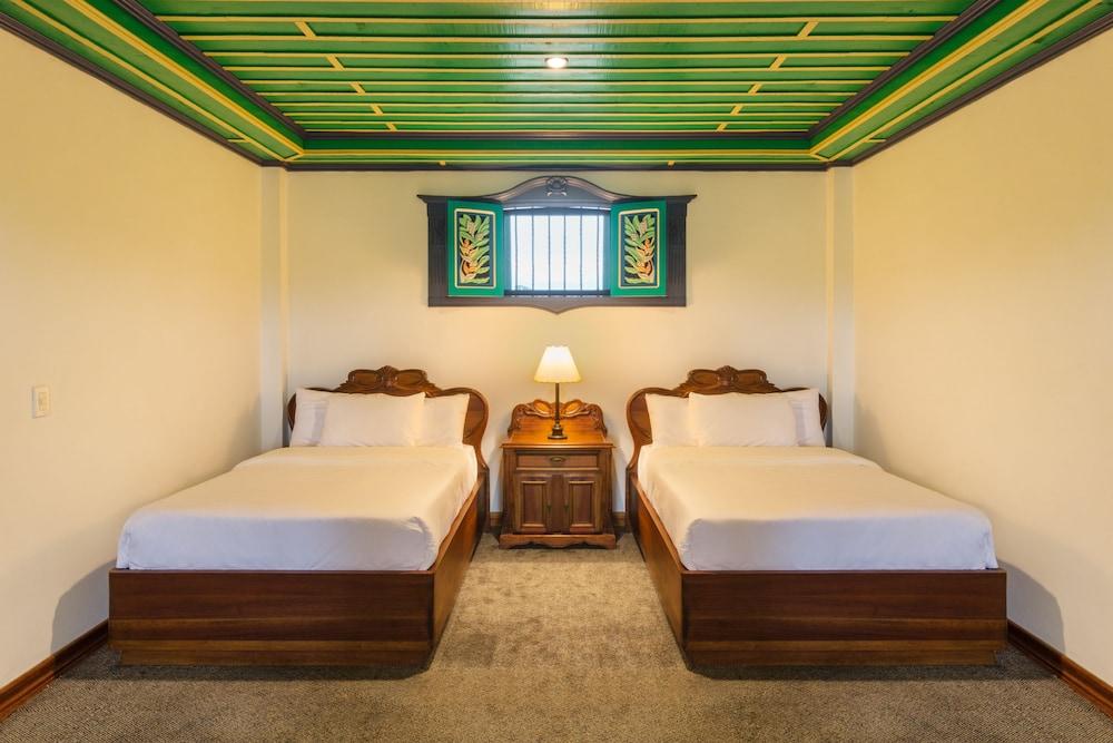 Decameron Las Heliconias