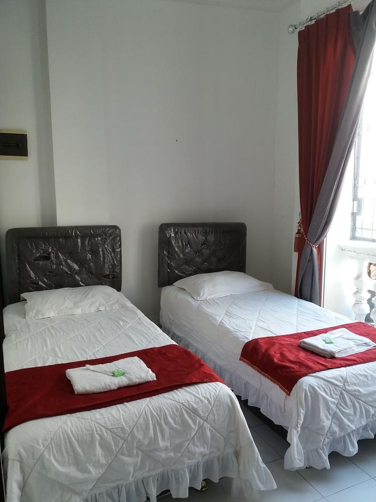 Capsule Homestay Surabaya
