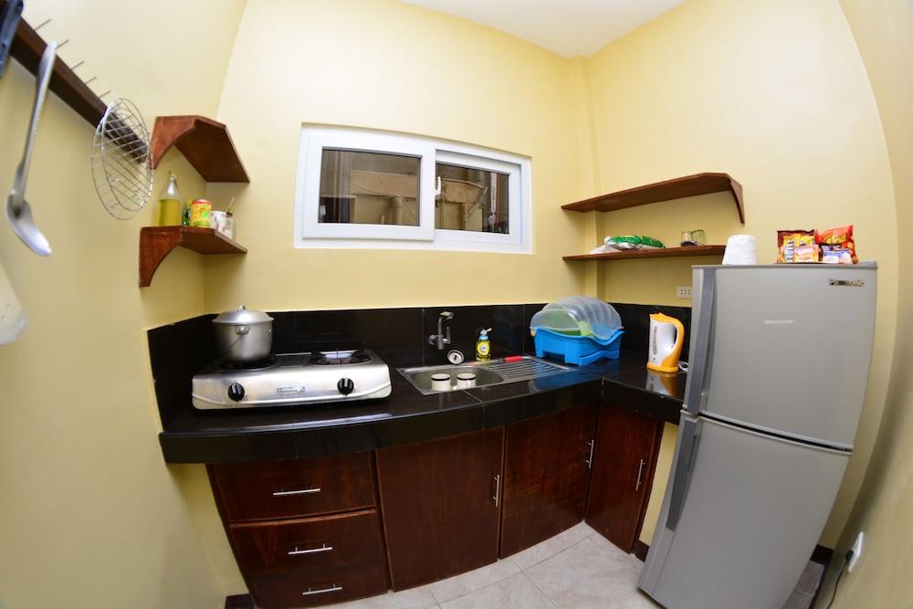 Papa Fred's Beach Resort