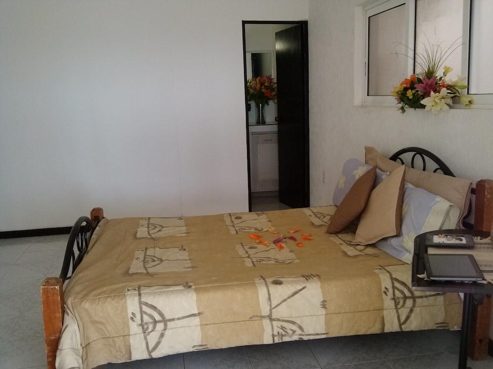 Mayambe Private Village