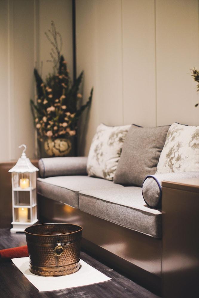 The Raweekanlaya Hotel Bangkok