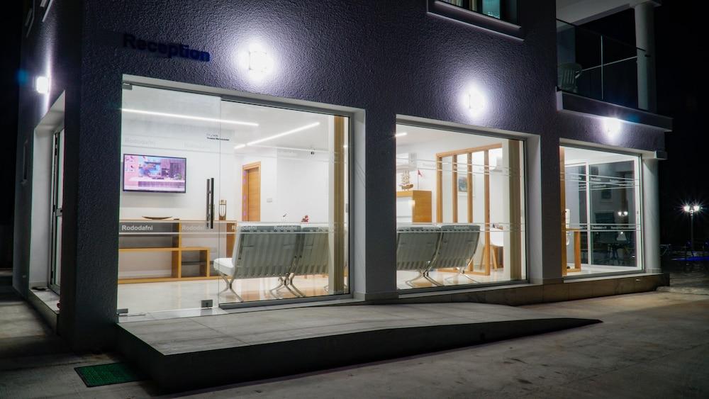 Rododafni Beach Apartments