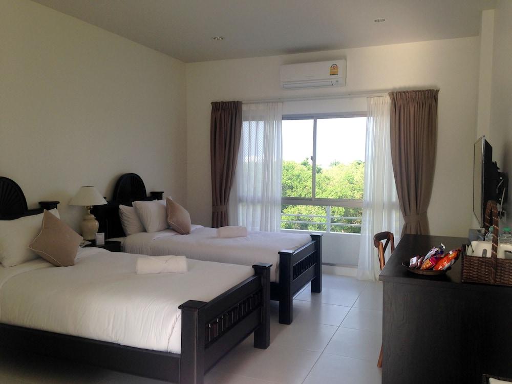 Koranaree Courtyard Boutique Hotel