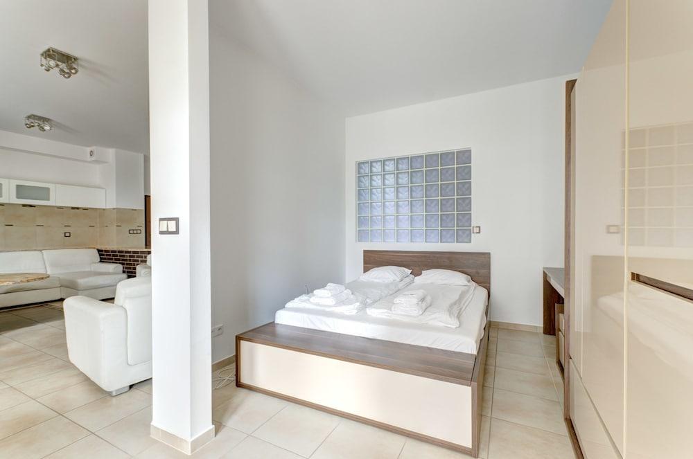 Dom & House - Apartments Neptun Park