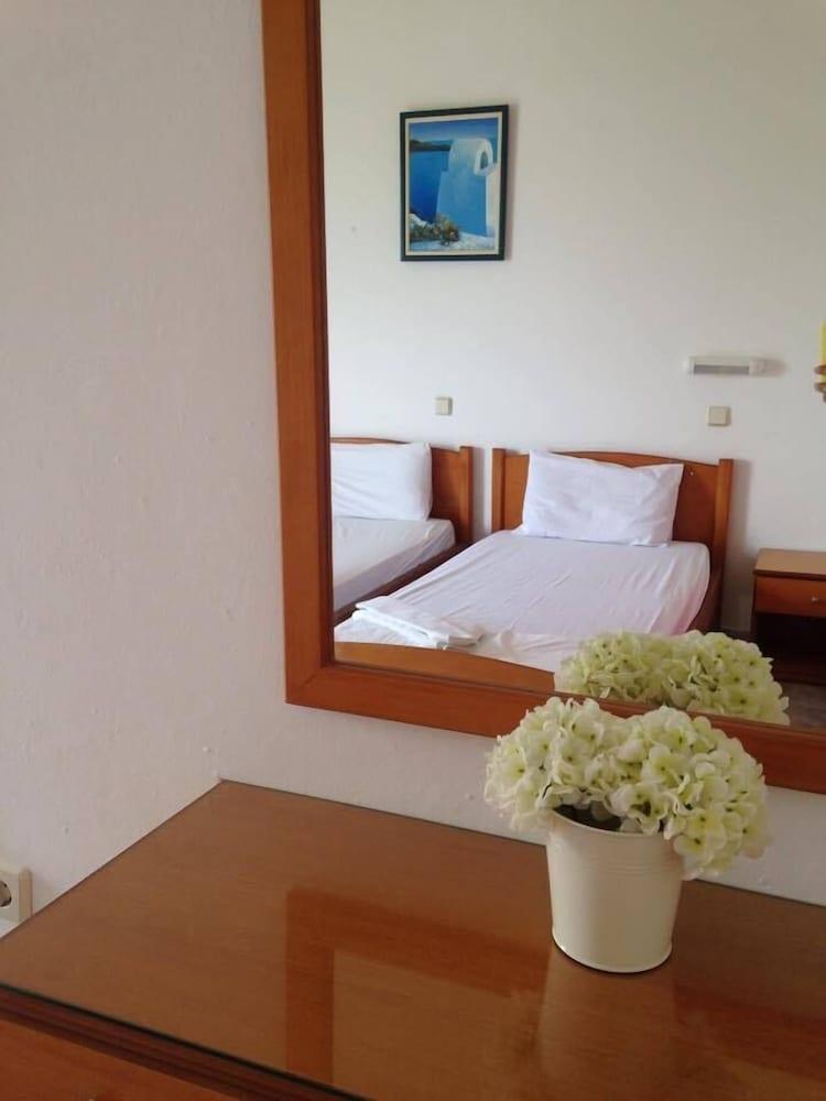 Elpida Beach Studios