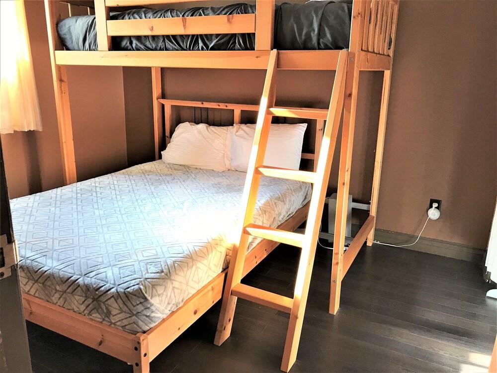 Hush Lodge & Cottages