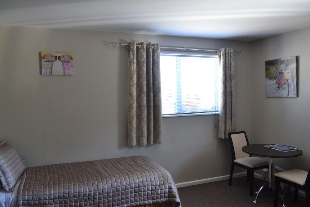 McWilliam Apartments