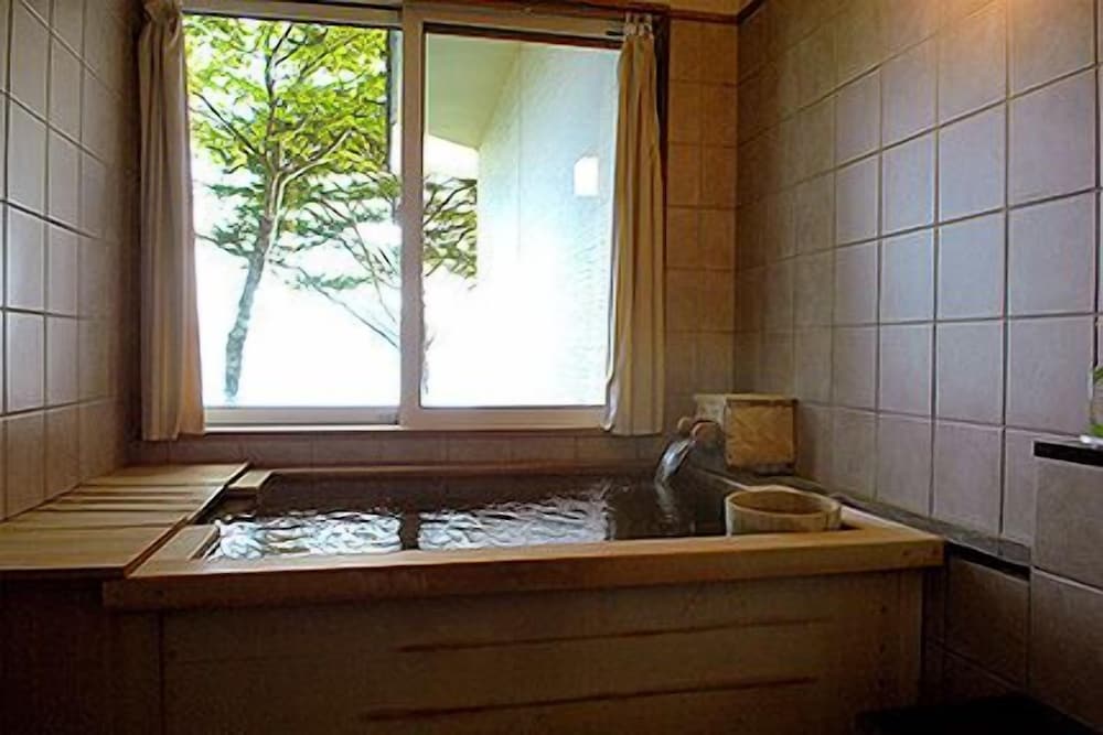 Lakeside Villa Suimeikaku